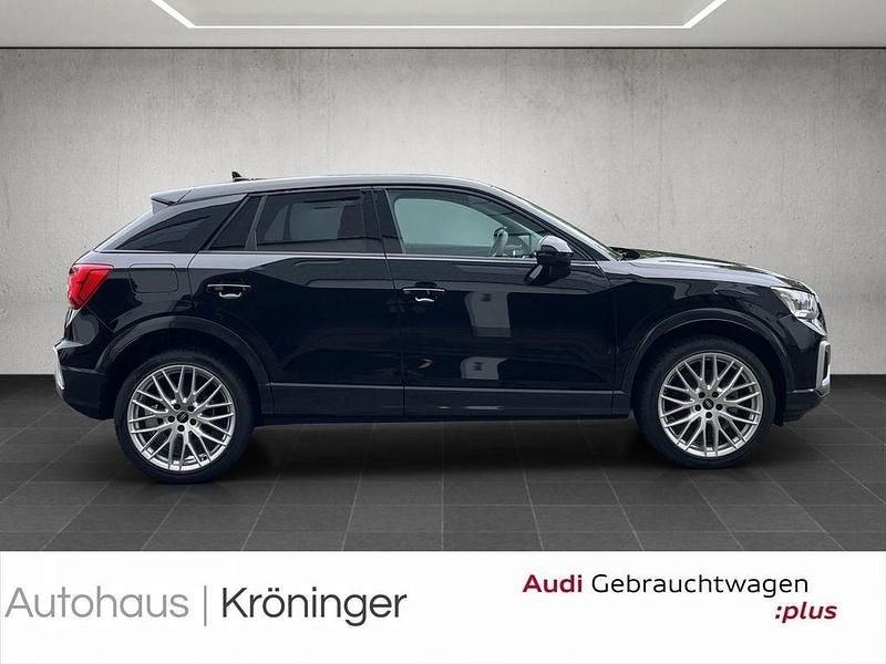 Gebraucht Audi Q2 Advanced 190 PS (139 kW) 2024 Schwarz SUV