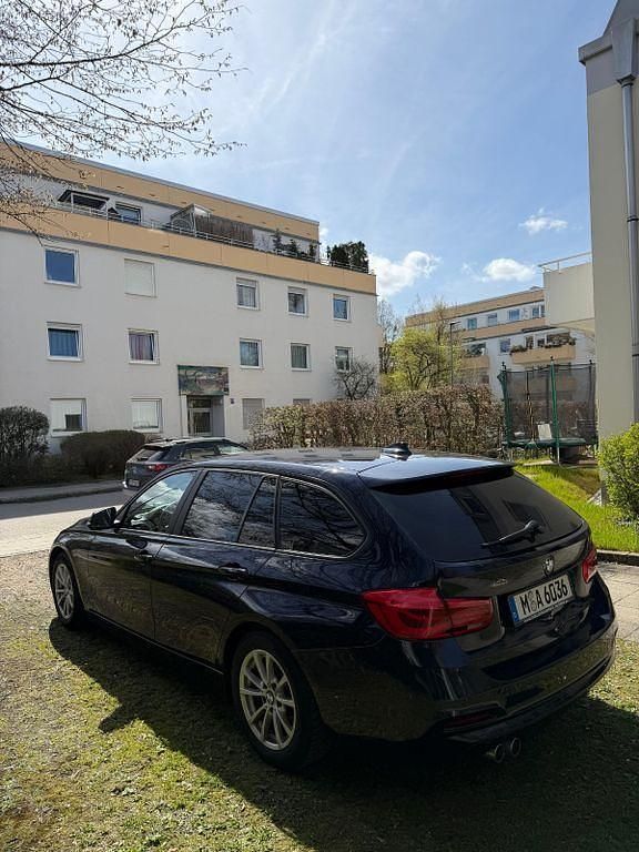 Gebraucht BMW 320 Advantage 190 PS (139 kW) 2016 Kombi
