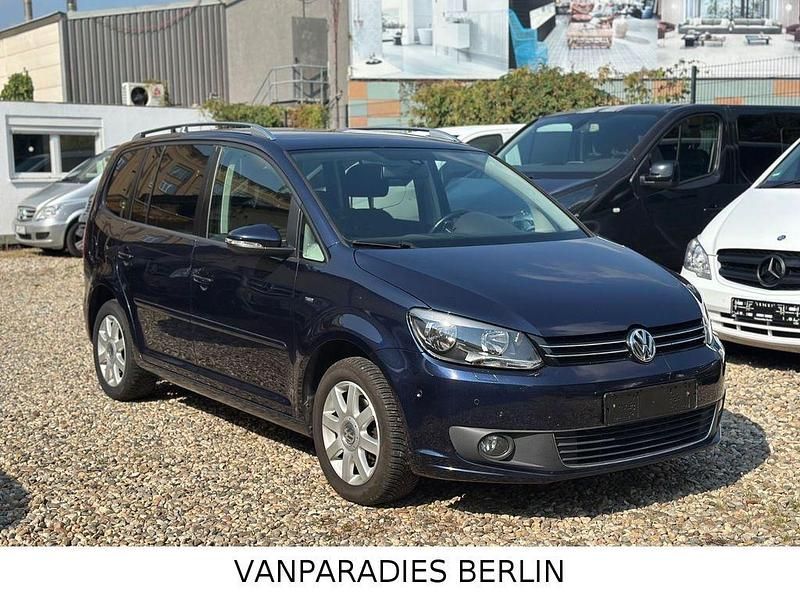 Blau Gebraucht 2015 VW Touran Cup Van / Kleinbus | 12.500 € (Guter Preis) - Bild 1/4
