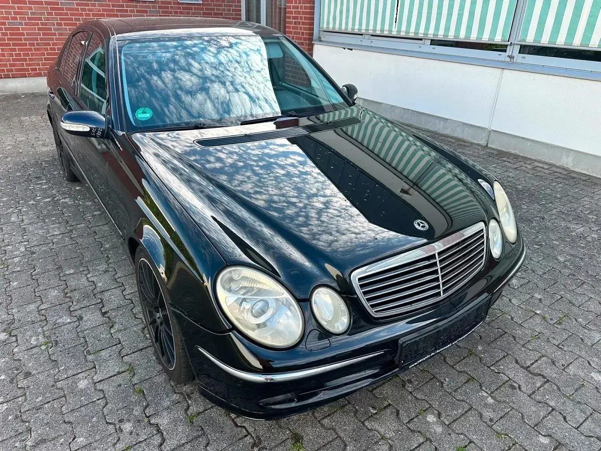 Gebraucht Mercedes E280 190 PS (139 kW) 2006 Schwarz Limousine