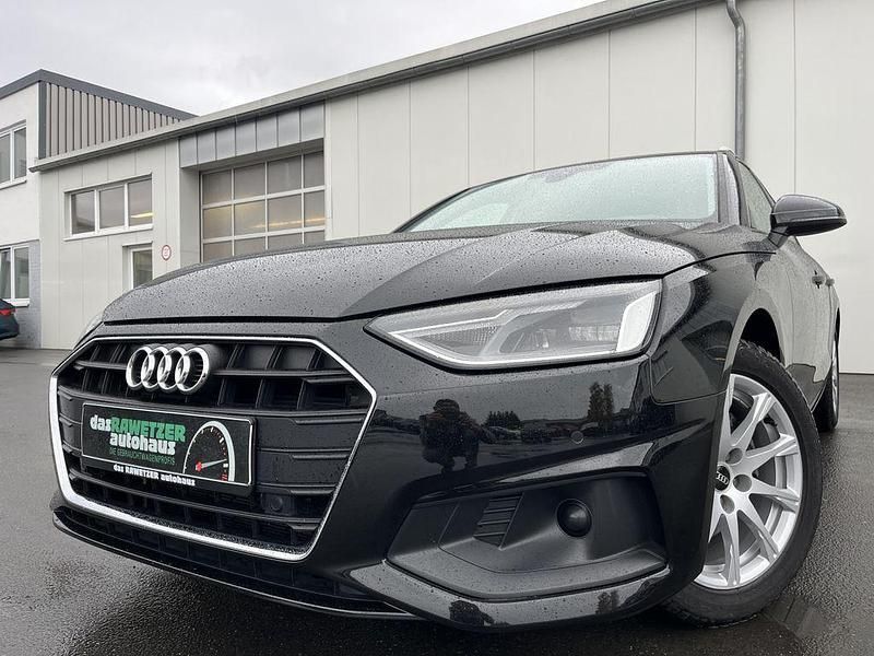Mythosschwarz Gebraucht 2023 Audi A4 Kombi | 28.860 € (Guter Preis) - Bild 1/4
