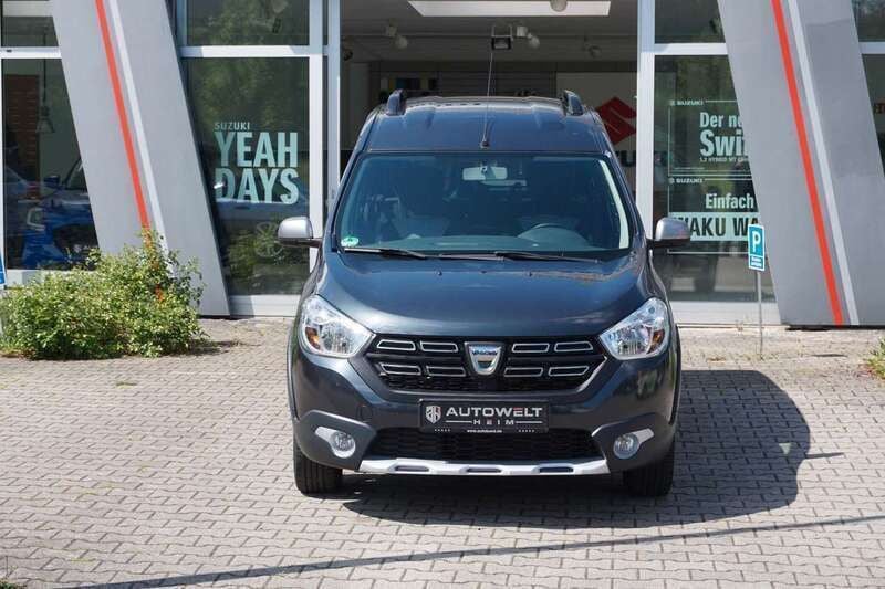 Grau "comete" Gebraucht 2019 Dacia Dokker Stepway Van | 14.890 € (Etwas zu teuer) - Bild 1/4