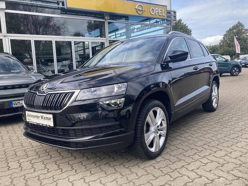 Schwarz Gebraucht 2019 Skoda Karoq SUV | 20.990 € (Guter Preis) - Bild 1/4