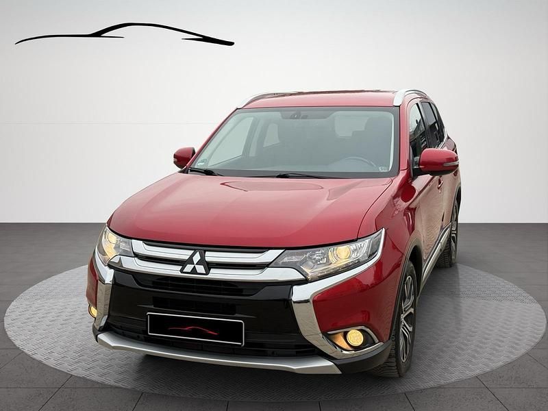 Karminrot (m) Gebraucht 2017 Mitsubishi Outlander Edition SUV | 13.999 € (Fairer Preis) - Bild 1/4