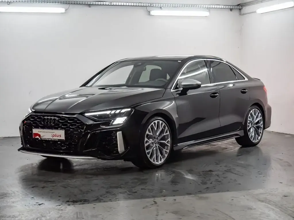 Gebraucht Audi RS3 Ambiente 400 PS (294 kW) 2021 Schwarz Limousine