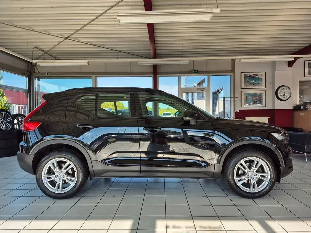 Gebraucht Volvo XC40 156 PS (114 kW) 2018 Schwarz SUV