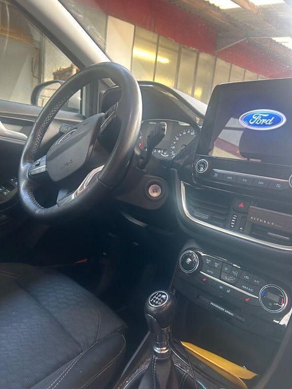 Gebraucht Ford Puma Titanium 125 PS (91 kW) 2020 Grau SUV