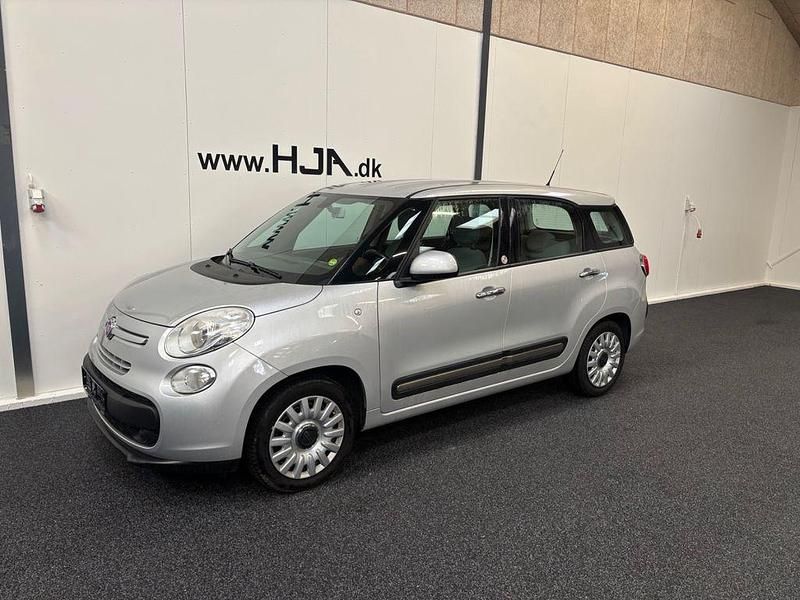 Grau Gebraucht 2017 Fiat 500L Pop Star Van / Kleinbus | 5.500 € (Fairer Preis) - Bild 1/4