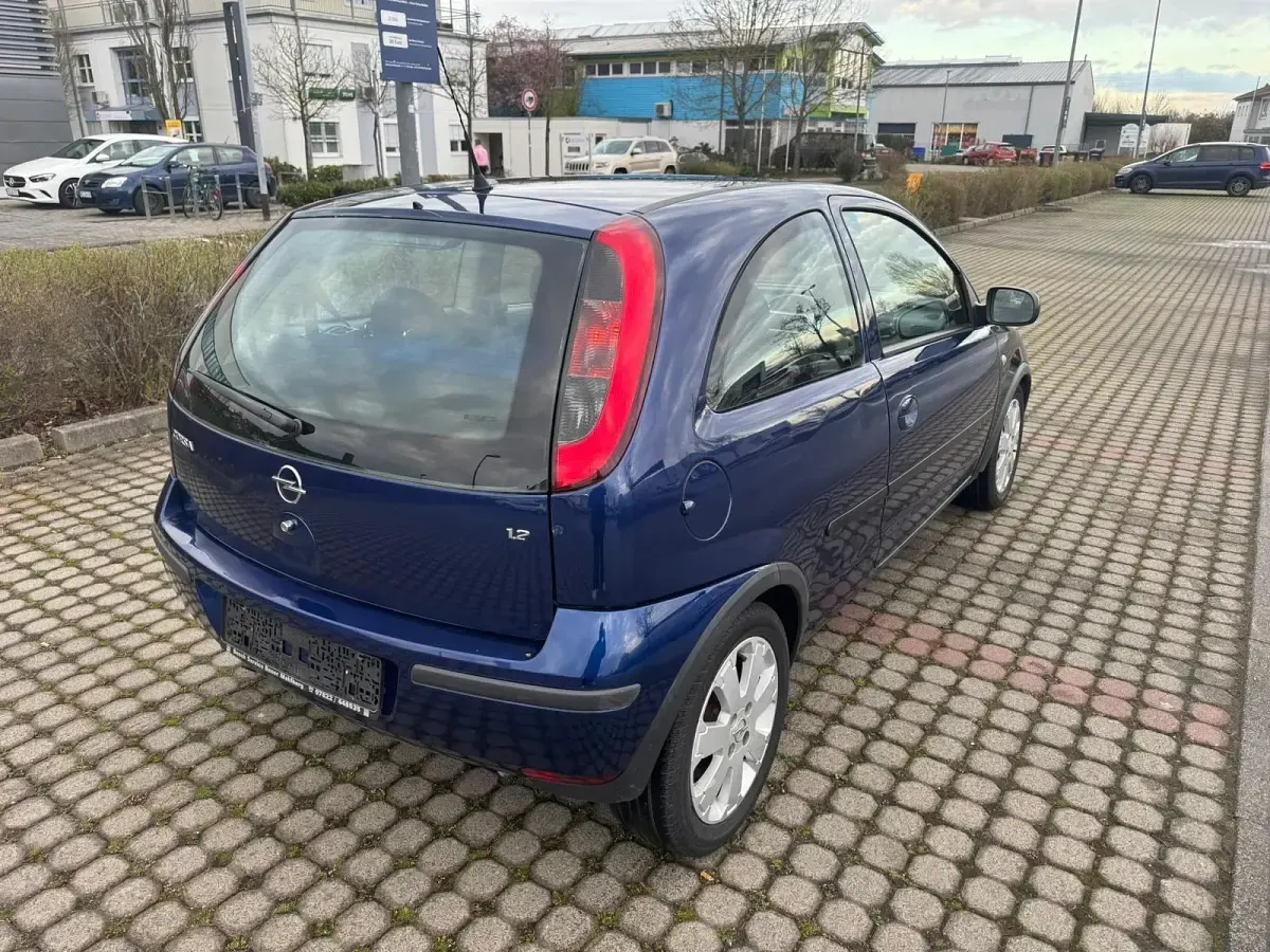 Gebraucht Opel Corsa 75 PS (55 kW) 2003 Blau Kleinwagen