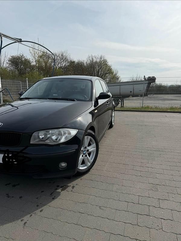 Gebraucht BMW 116 116 PS (85 kW) 2006 Schwarz Kleinwagen