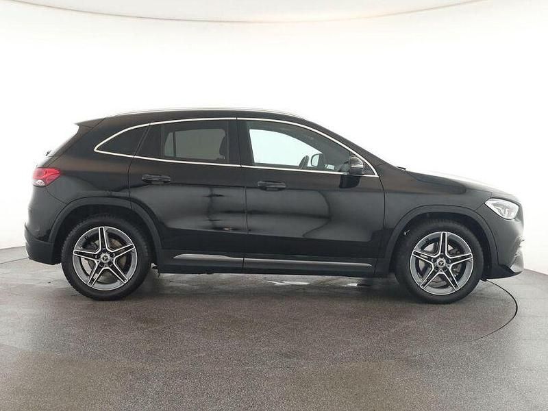 Gebraucht Mercedes GLA220 AMG 190 PS (139 kW) 2023 Nachtschwarz SUV