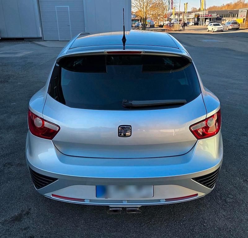 Gebraucht Seat Ibiza 105 PS (77 kW) 2010 Silber Coupé