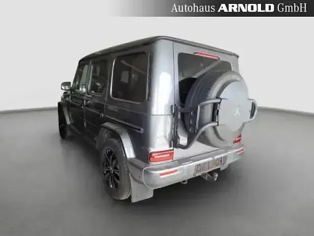 Gebraucht Mercedes G450 Night 367 PS (269 kW) 2024 Selenitgrau (metallic) SUV