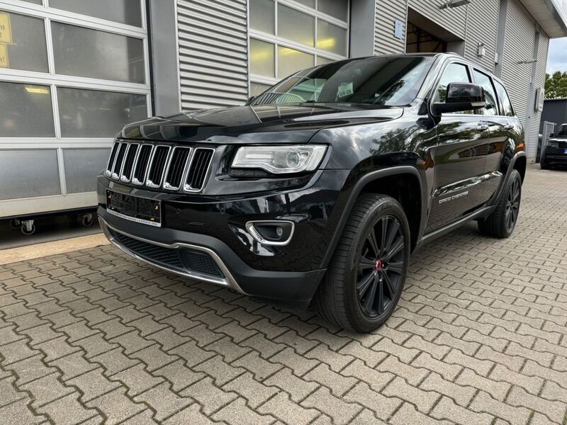 Brilliant black Gebraucht 2015 Jeep Grand Cherokee Limited SUV | 16.900 € - Bild 1/4