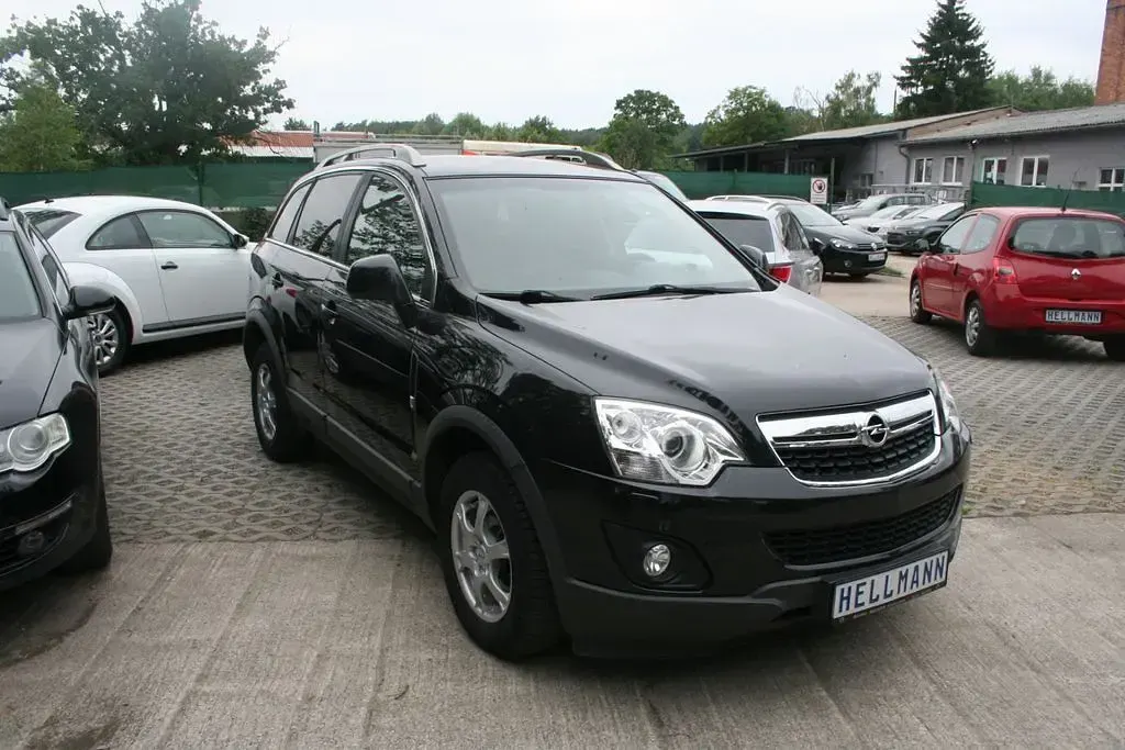 Gebraucht Opel Antara Design Edition 163 PS (119 kW) 2012 Schwarz SUV
