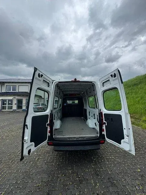 Gebraucht Hyundai H 350 170 PS (125 kW) 2015 Weiß Van
