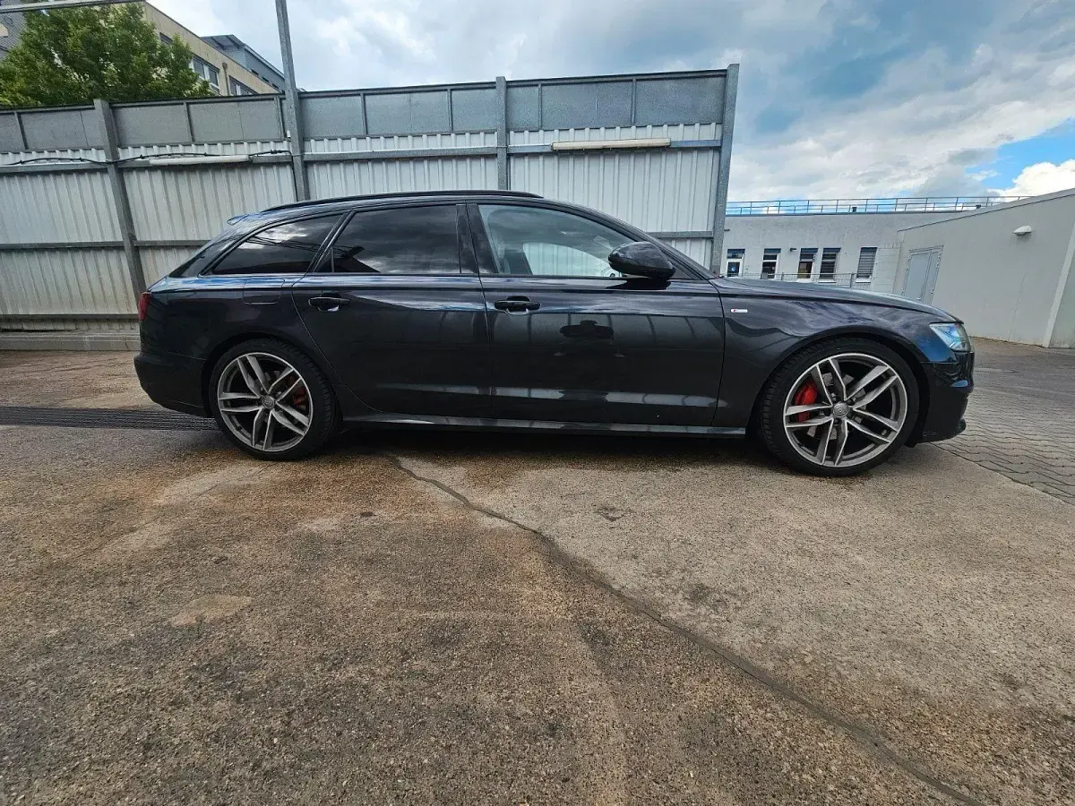 Gebraucht Audi A6 Ambiente 272 PS (200 kW) 2016 Grau Kombi