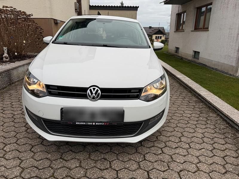 Gebraucht VW Polo Style 86 PS (63 kW) 2013 Weiß Kleinwagen