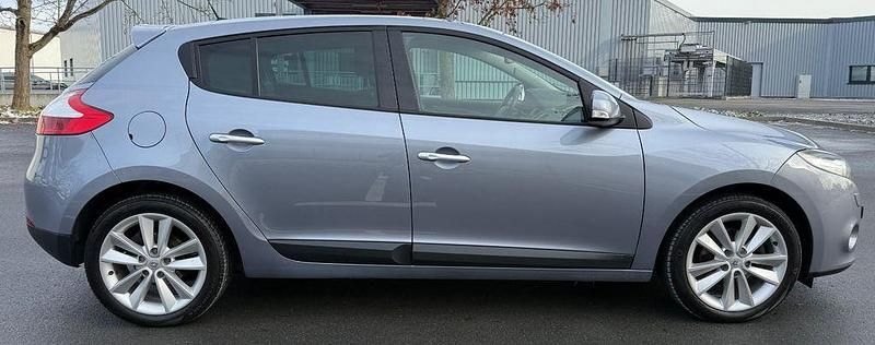 Gebraucht Renault Mégane 131 PS (96 kW) 2010 Blau Limousine