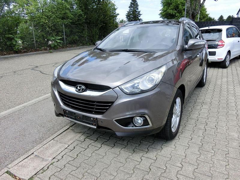 Gebraucht Hyundai ix35 Comfort 136 PS (100 kW) 2013 Braun SUV