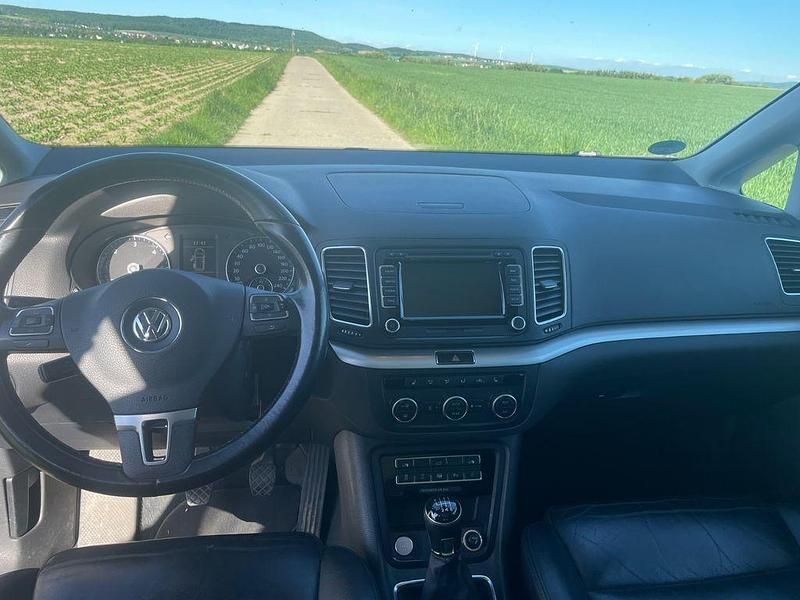 Gebraucht VW Sharan Highline 140 PS (102 kW) 2014 Blau Van / Kleinbus