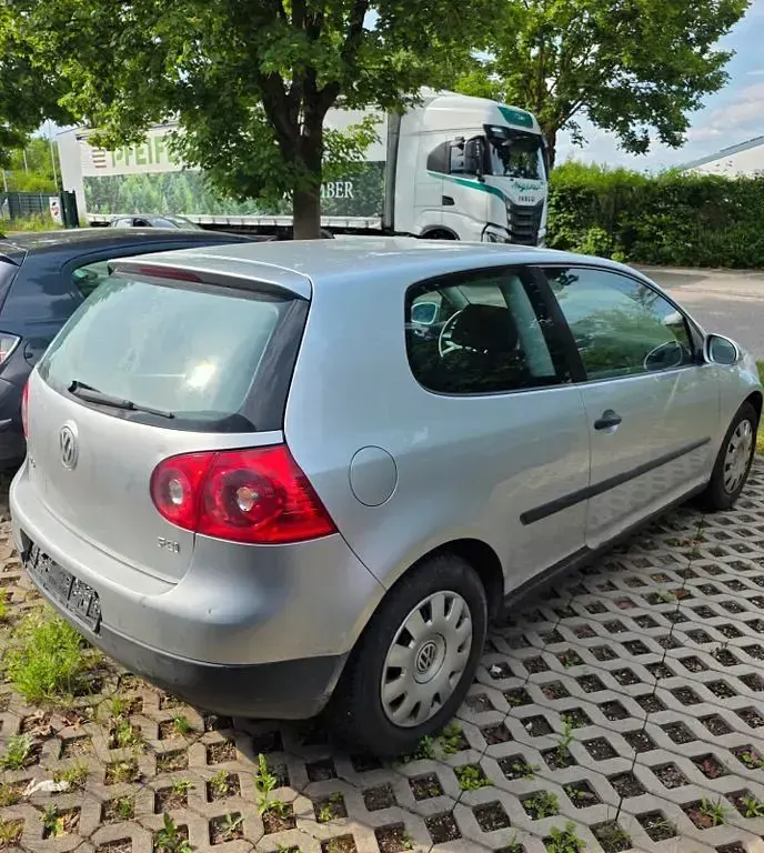 Gebraucht VW Golf IV Comfortline 90 PS (66 kW) 2004 Silber Limousine
