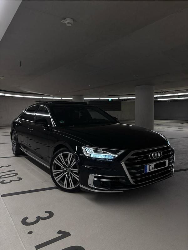 Schwarz Gebraucht 2018 Audi A8 Limousine | 29.999 € - Bild 1/4