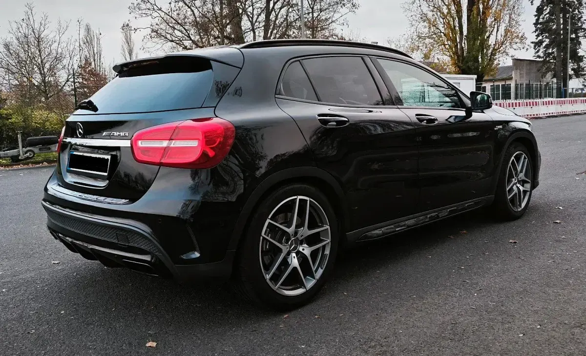 Gebraucht Mercedes GLA45 AMG AMG 360 PS (264 kW) 2015 Schwarz SUV