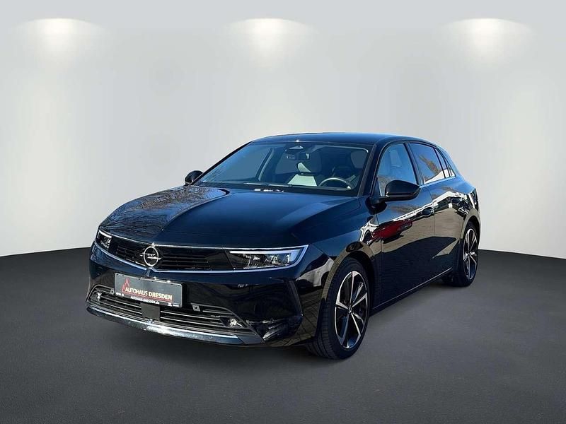 Gebraucht Opel Astra Elegance 110 PS (80 kW) 2023 Diamant schwarz (metallic) Limousine