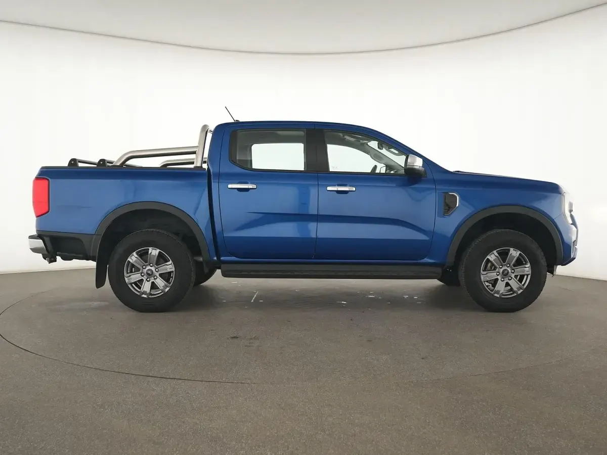 Gebraucht Ford Ranger XLT 170 PS (125 kW) 2024 Saphir blau Pickup