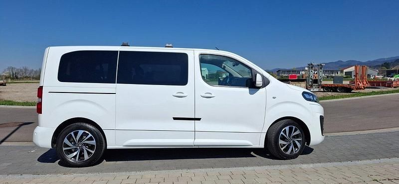 Weiß Gebraucht 2018 Citroën Spacetourer Business Class Van | 25.900 € (Guter Preis) - Bild 1/4