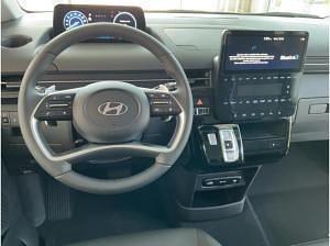 Neu Hyundai Staria Trend 160 PS (117 kW) 2025 Schwarz (abyss black / mic) Van / Kleinbus