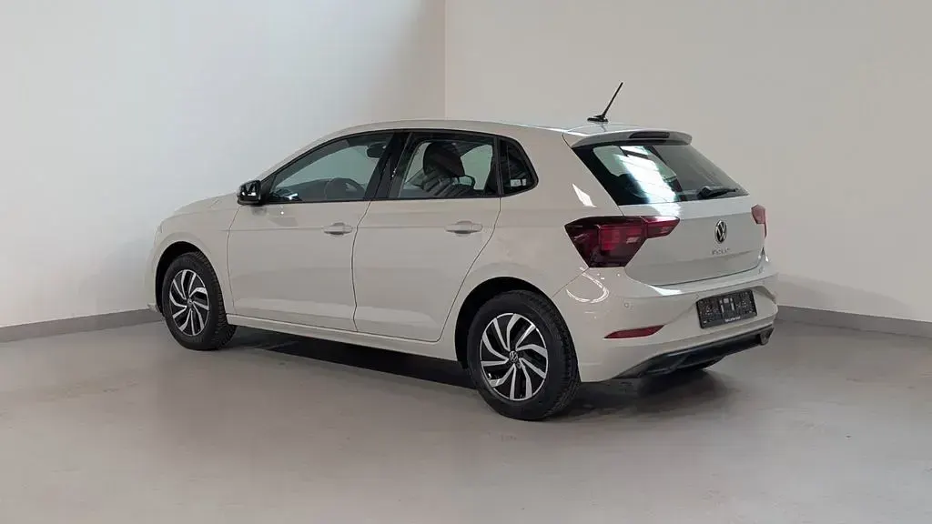 Gebraucht VW Polo Life 80 PS (58 kW) 2023 Grau Kleinwagen