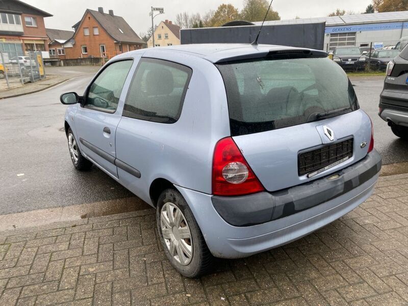 Gebraucht Renault Clio II Dynamique 75 PS (55 kW) 2004 Grau Kleinwagen