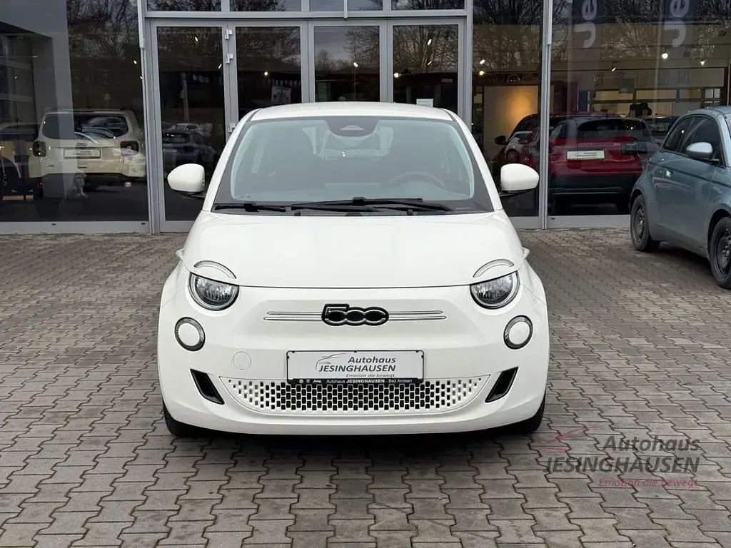 Gebraucht Fiat 500e S 86 kW (118 PS) 2023 Arktis weiß) (weiss Kleinwagen