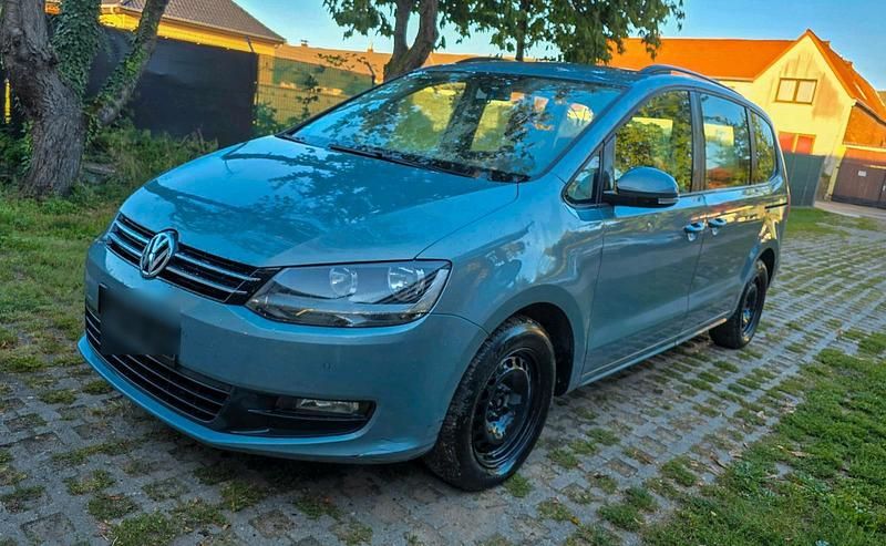 Blau Gebraucht 2012 VW Sharan Van / Kleinbus | 7.600 € (Superpreis) - Bild 1/4