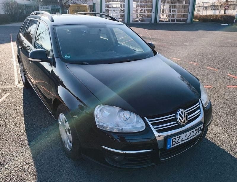 Schwarz Gebraucht 2008 VW Golf VI Trendline Kleinwagen | 2.399 € (Fairer Preis) - Bild 1/4