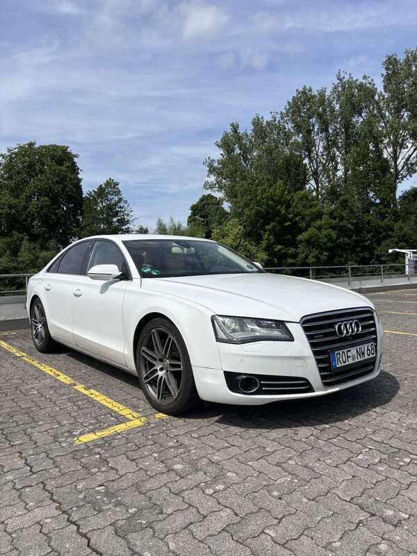 Weiß Gebraucht 2012 Audi A8 Limousine | 12.999 € (Superpreis) - Bild 1/4