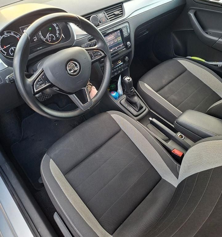 Gebraucht Skoda Rapid 125 PS (91 kW) 2018 Silber Kleinwagen