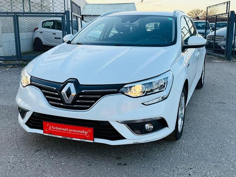 Gebraucht Renault Mégane IV 110 PS (80 kW) 2017 Weiß Limousine