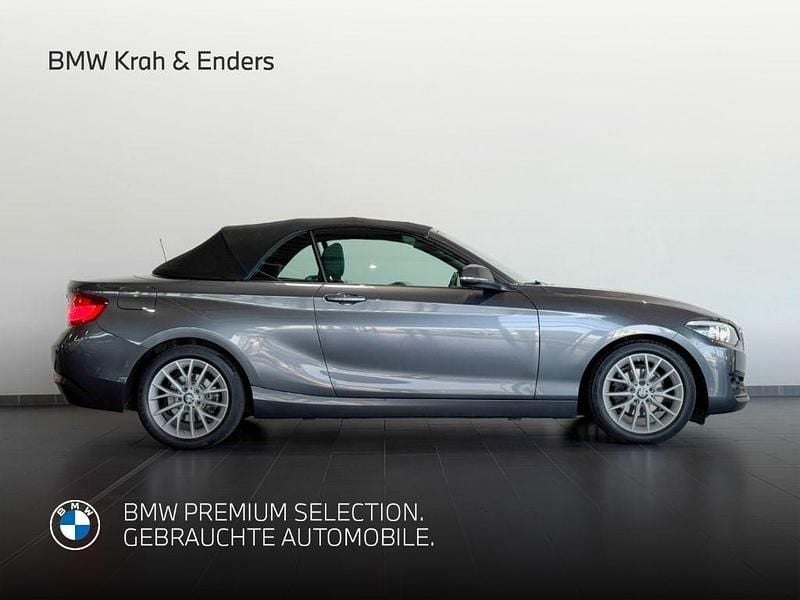 Grau Gebraucht 2021 BMW 218 Advantage Cabrio | 25.777 € (Fairer Preis) - Bild 1/4