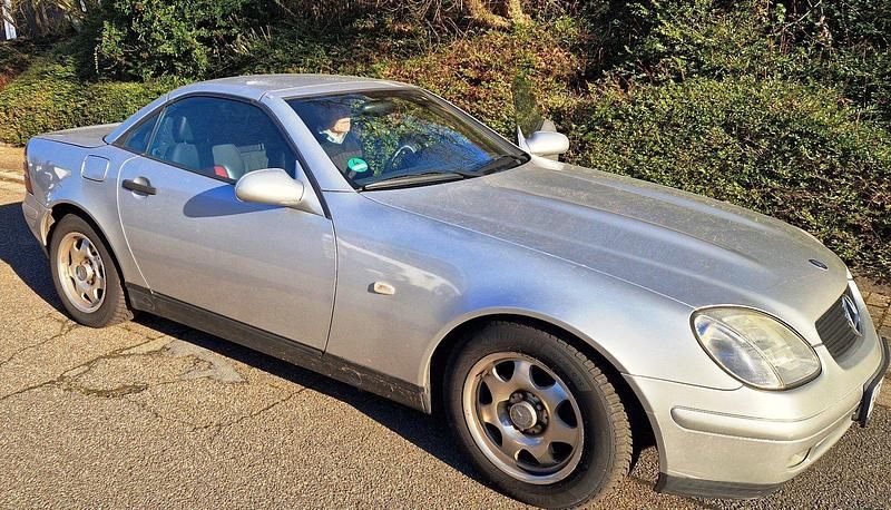 Silber Gebraucht 1999 Mercedes SLK200 Cabrio | 4.290 € (Fairer Preis) - Bild 1/4