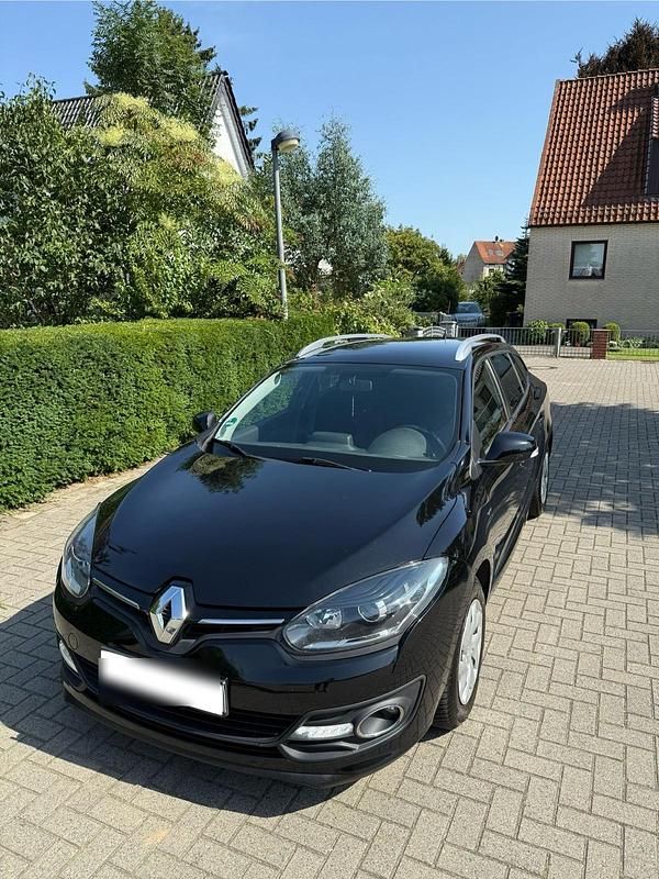 Schwarz Gebraucht 2016 Renault Mégane GrandTour LIMITED Kombi | 7.500 € (Fairer Preis) - Bild 1/4
