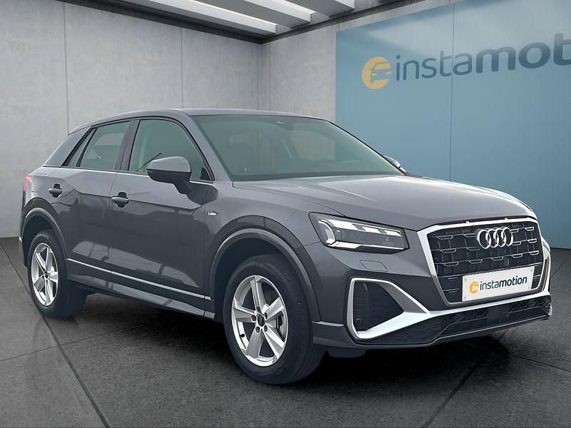 Neu Audi Q2 S-Line 150 PS (110 kW) 2025 Grau SUV