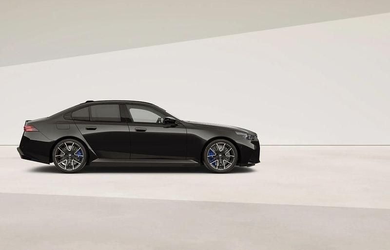 Gebraucht BMW M5 Performance 727 PS (534 kW) 2026 Saphirschwarz metallic Limousine
