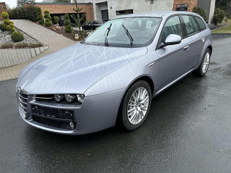 Gebraucht 2010 Alfa Romeo 159 Kombi | 5.990 € (Fairer Preis) - Bild 1/4