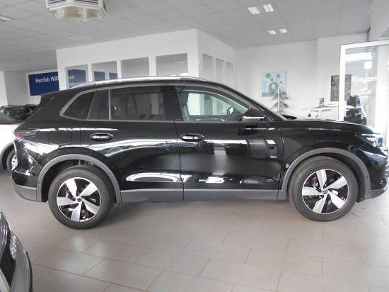 Neu VW Tiguan Life 150 PS (110 kW) 2025 Grau SUV