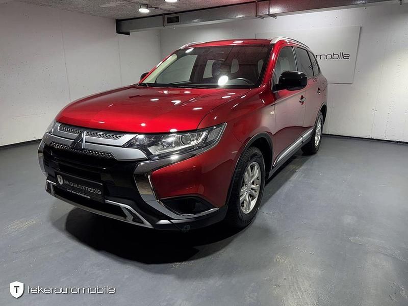Rot Gebraucht 2019 Mitsubishi Outlander SUV | 15.990 € (Guter Preis) - Bild 1/4