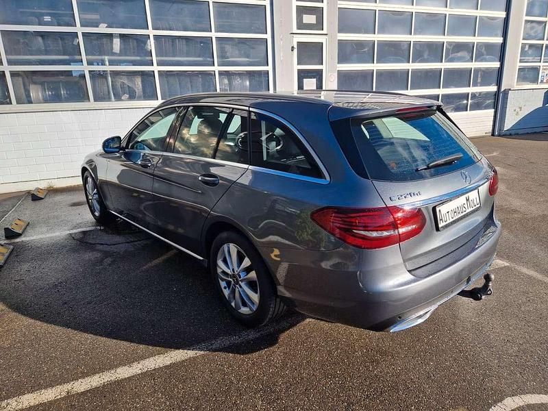 Gebraucht Mercedes C220 194 PS (142 kW) 2019 Selenitgrau Kombi