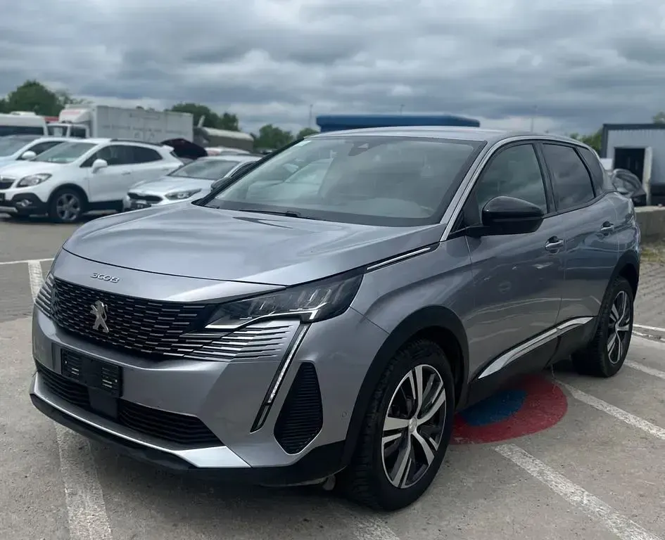 Gebraucht Peugeot 3008 Allure 131 PS (96 kW) 2022 Grau SUV